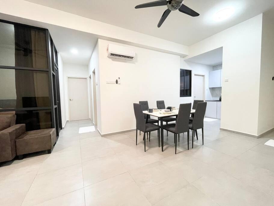 Quartz Near To Jonker Walk With Infinity Pool Cozy 3B2B Leilighet Malacca Eksteriør bilde
